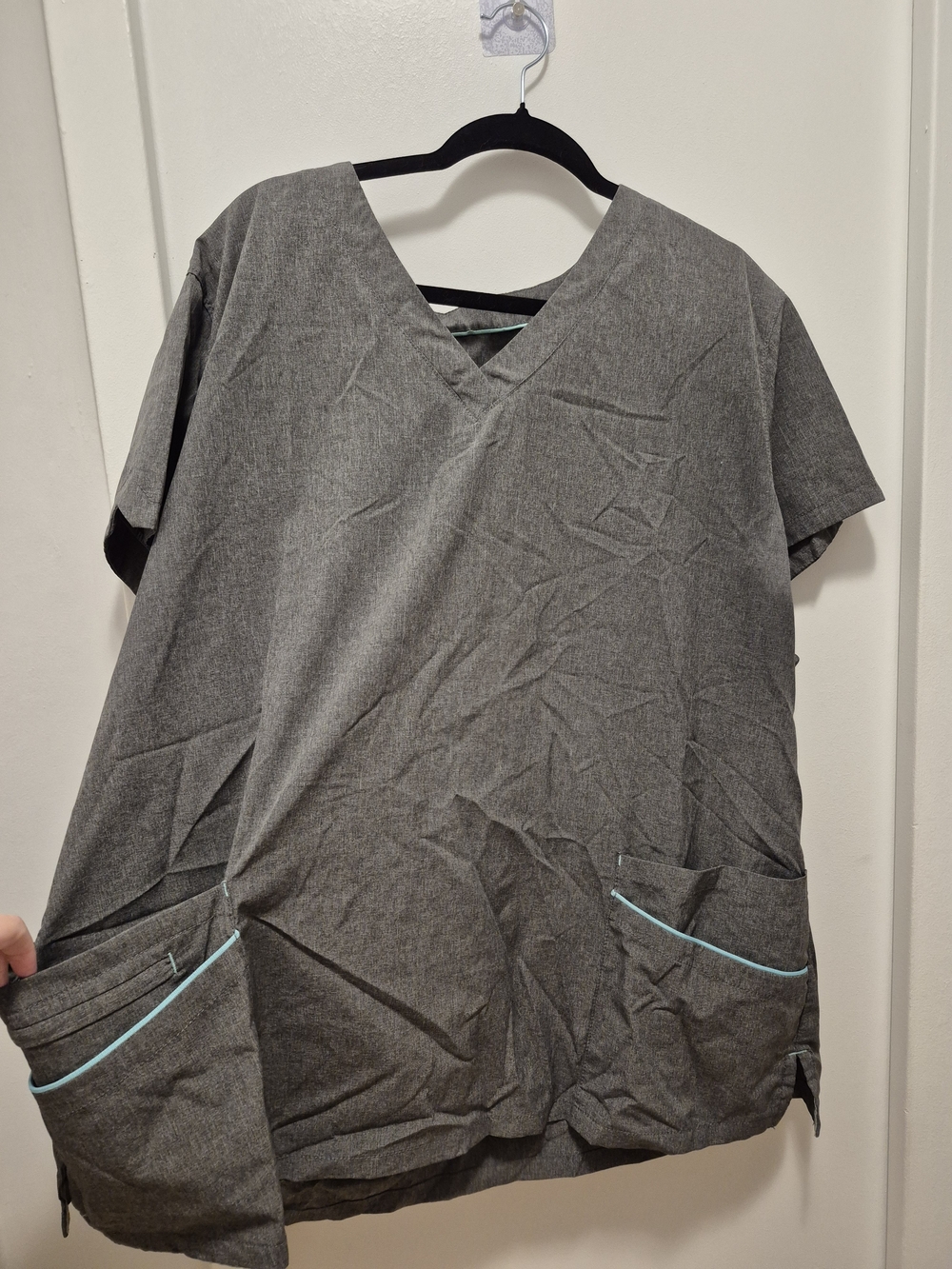 Gray V-Neck Srub Top with Contrast Teal Piping